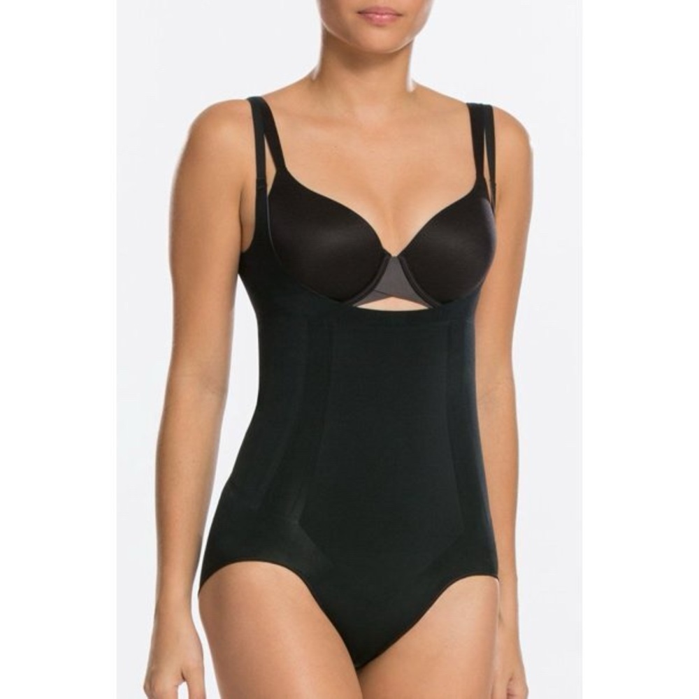 New Spanx
SPANXsculpt™ OnCore Open-Bust Brief Bodysuit Black Sz 3X